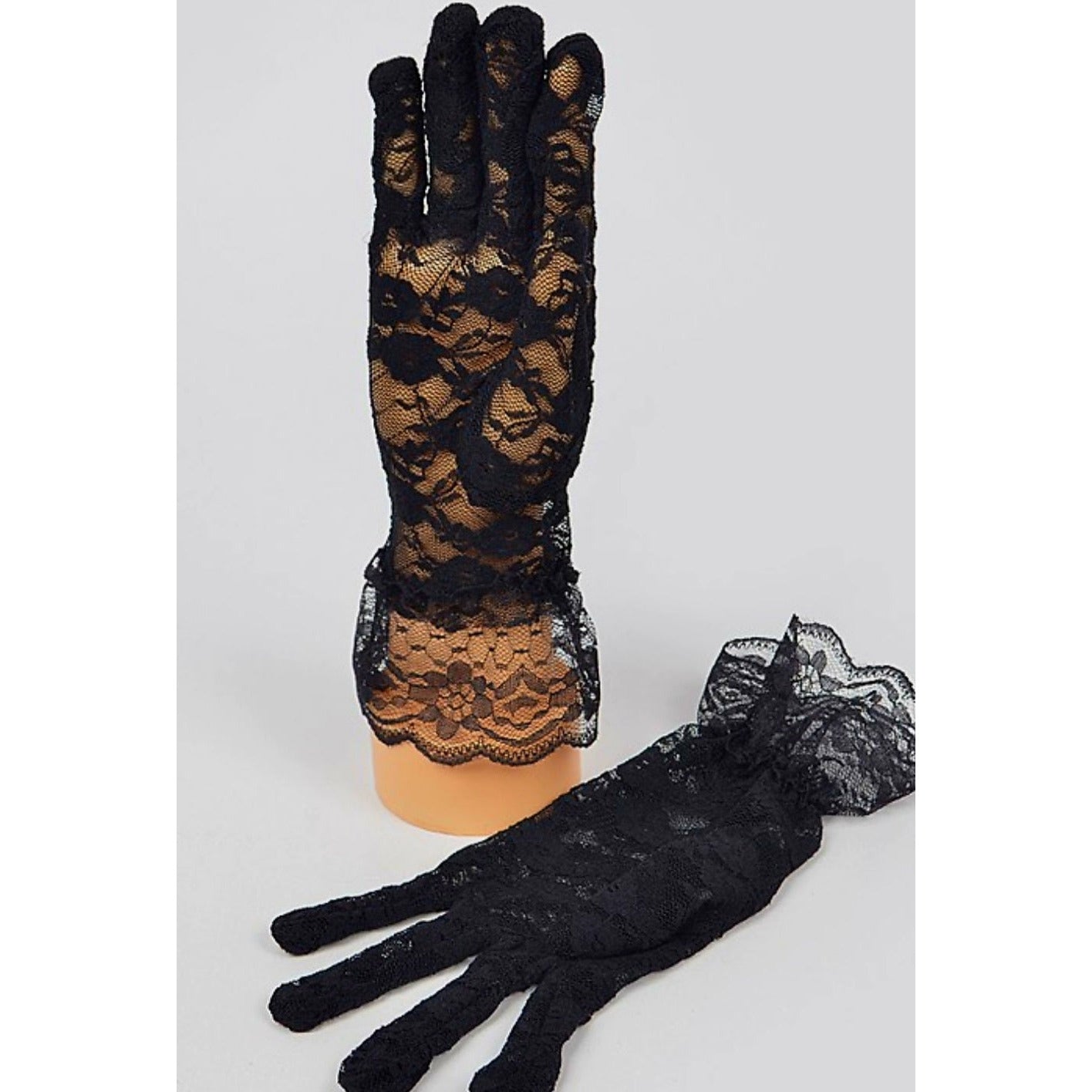 Meghan Lace Gloves